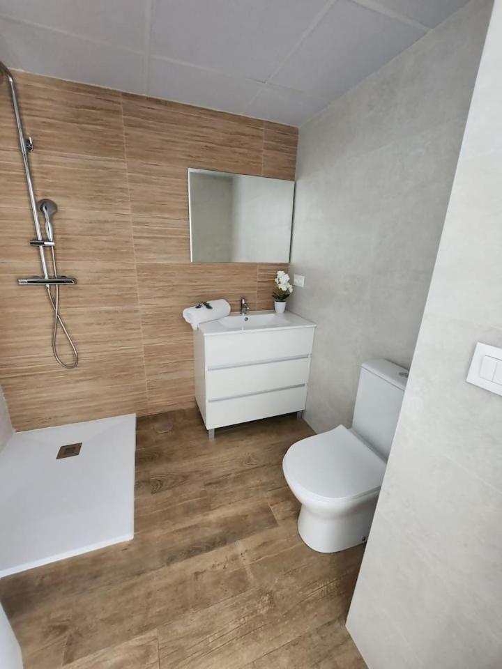 Apartament Ela *